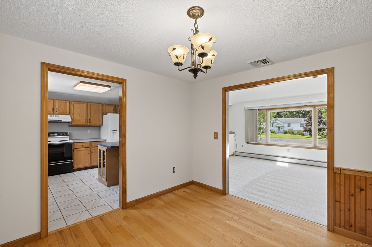 Chandelier, Empty room, Interior, Kitchen, Wood Texture Flooring