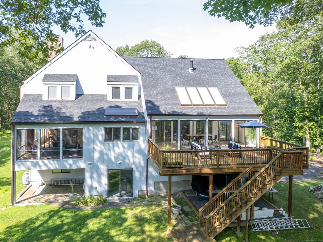 Exterior, Facade, Cape Cod