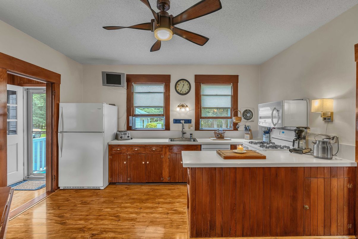 Interior, Kitchen, Wood Texture Flooring