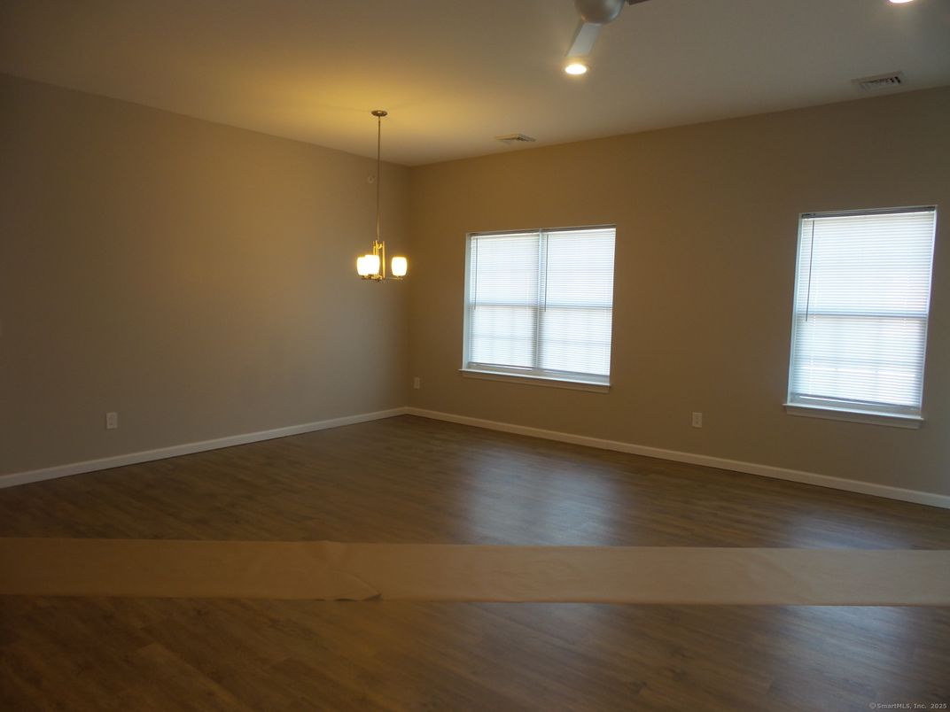 Empty room, Interior, Pendant Lights, Wood Texture Flooring