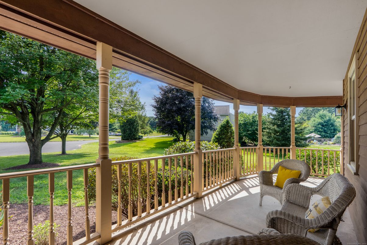 Interior, Sun Room, Water