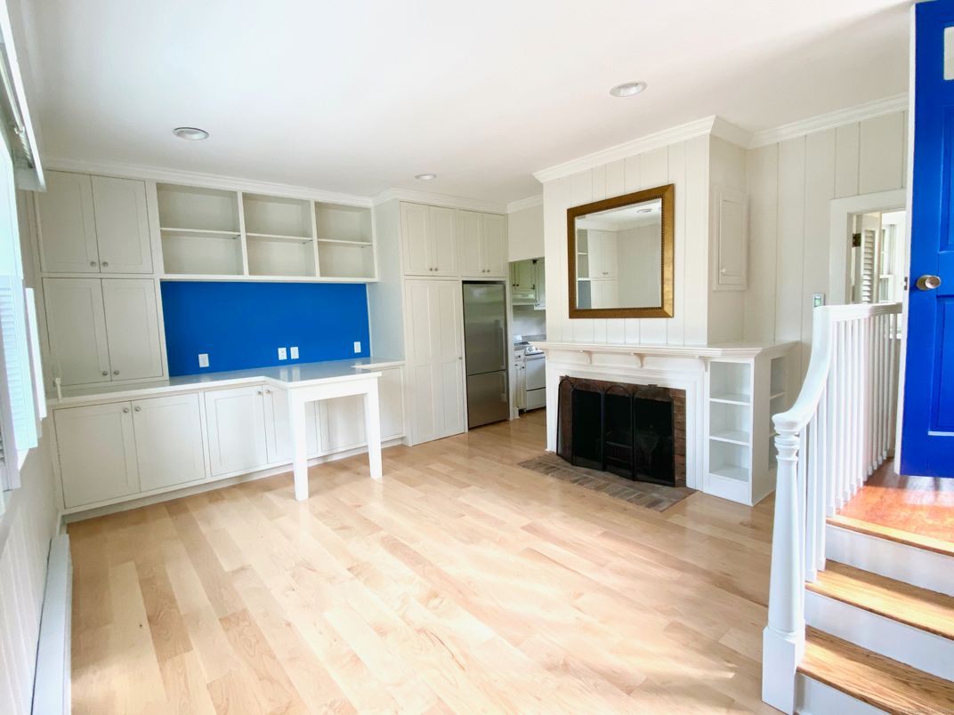 Fireplace, Interior, Kitchen, Recessed Lighting, Wood Texture Flooring