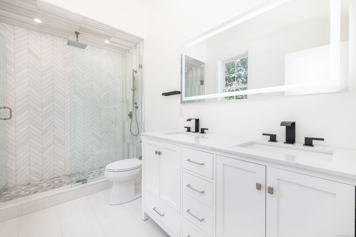 Bathroom, Dual Sink Vanities, Glass Shower, Interior, Recessed Lighting