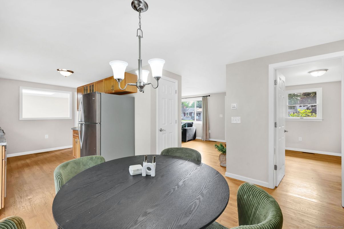 Dining room, Interior, Kitchen, Pendant Lights, Wood Texture Flooring