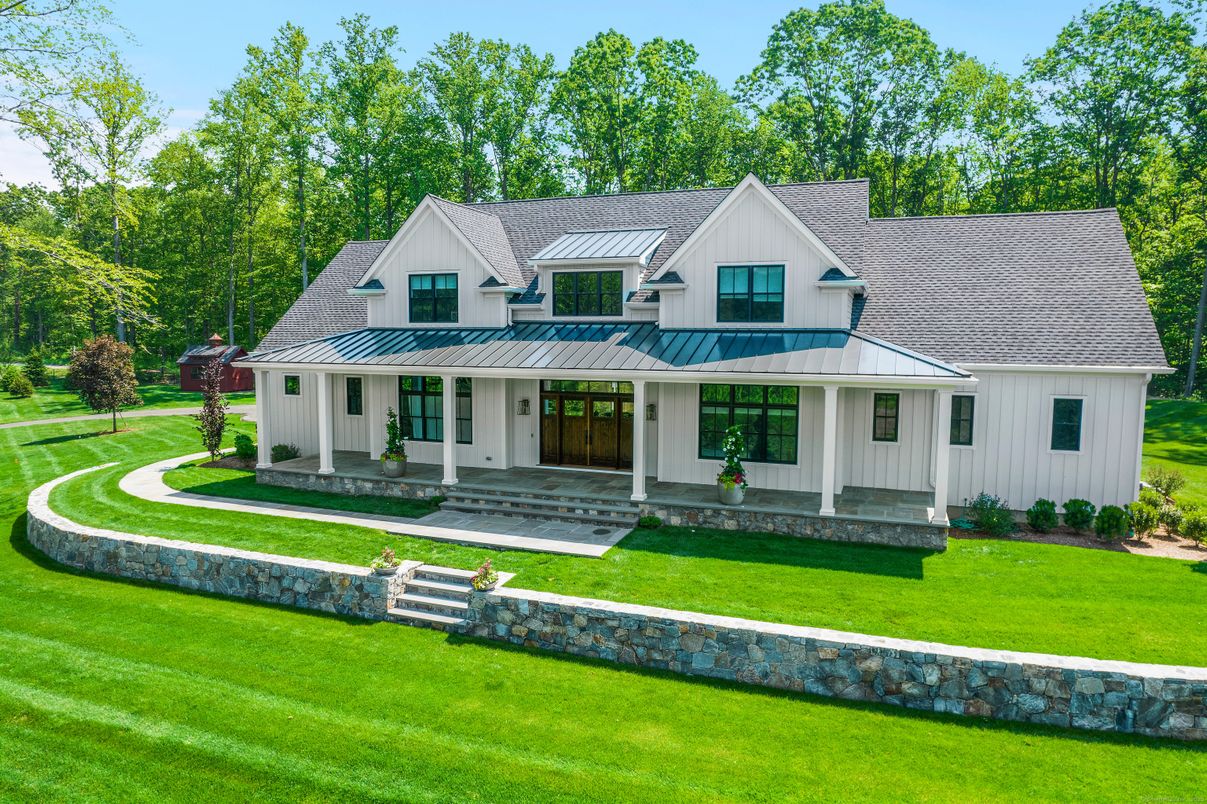 Backyard, Exterior, Facade, Farmhouse