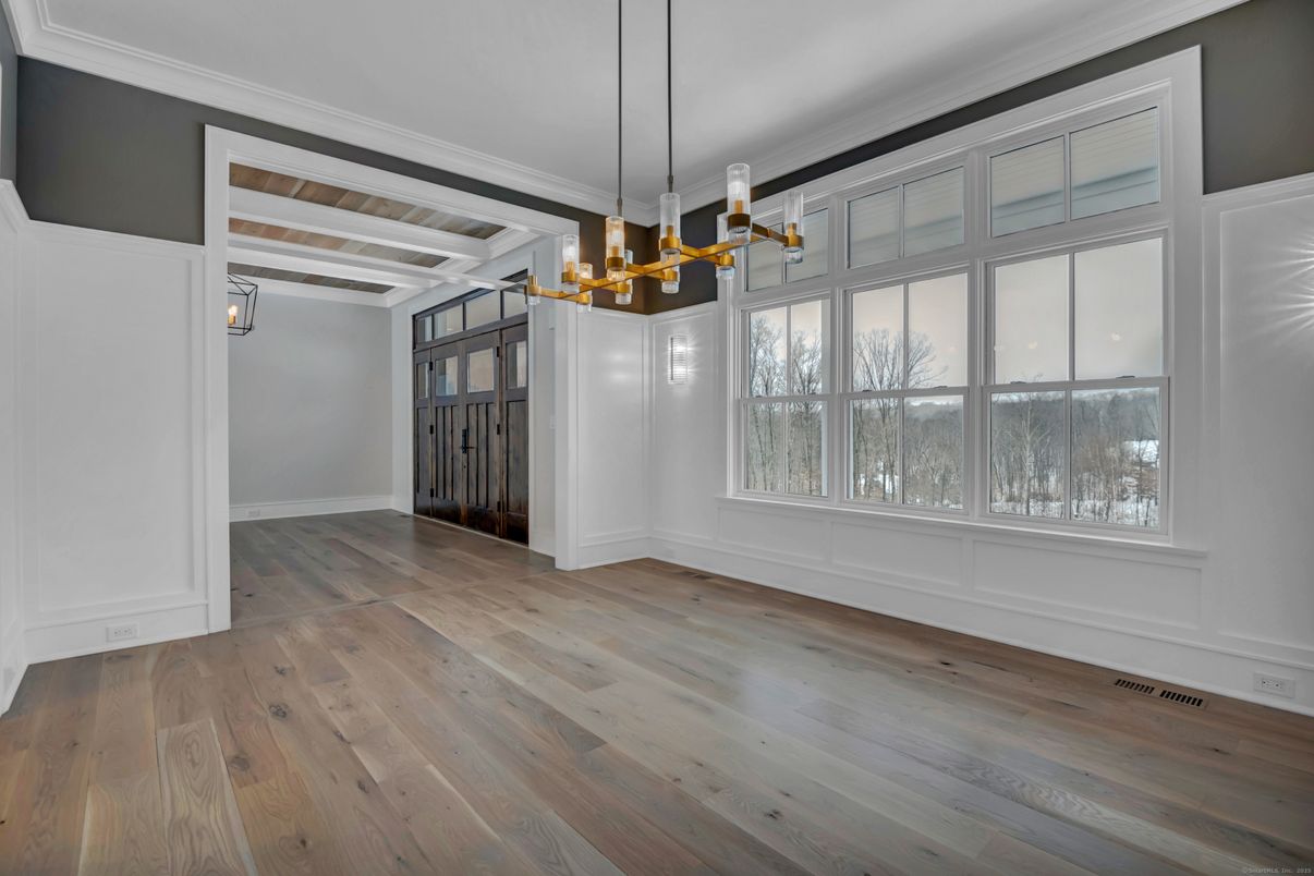 Empty room, Interior, Pendant Lights, Wood Texture Flooring