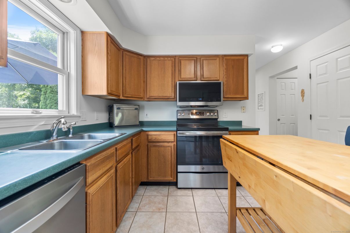 Interior, Kitchen, Stainless Steel Appliances