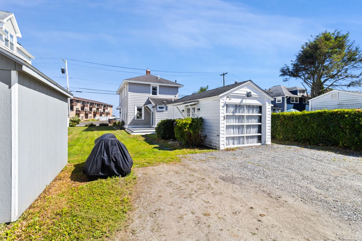 Backyard, Detached Garage, Exterior