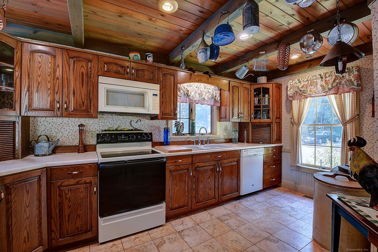 Interior, Kitchen, Recessed Lighting, Stainless Steel Appliances, Wooden Beams, Wooden Ceilings