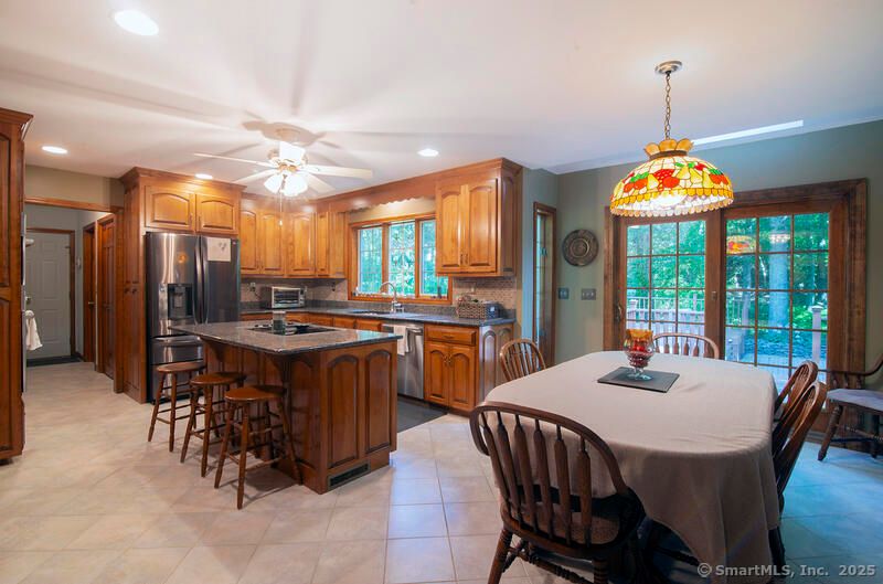 Dining room, Interior, Kitchen, Pendant Lights, Recessed Lighting