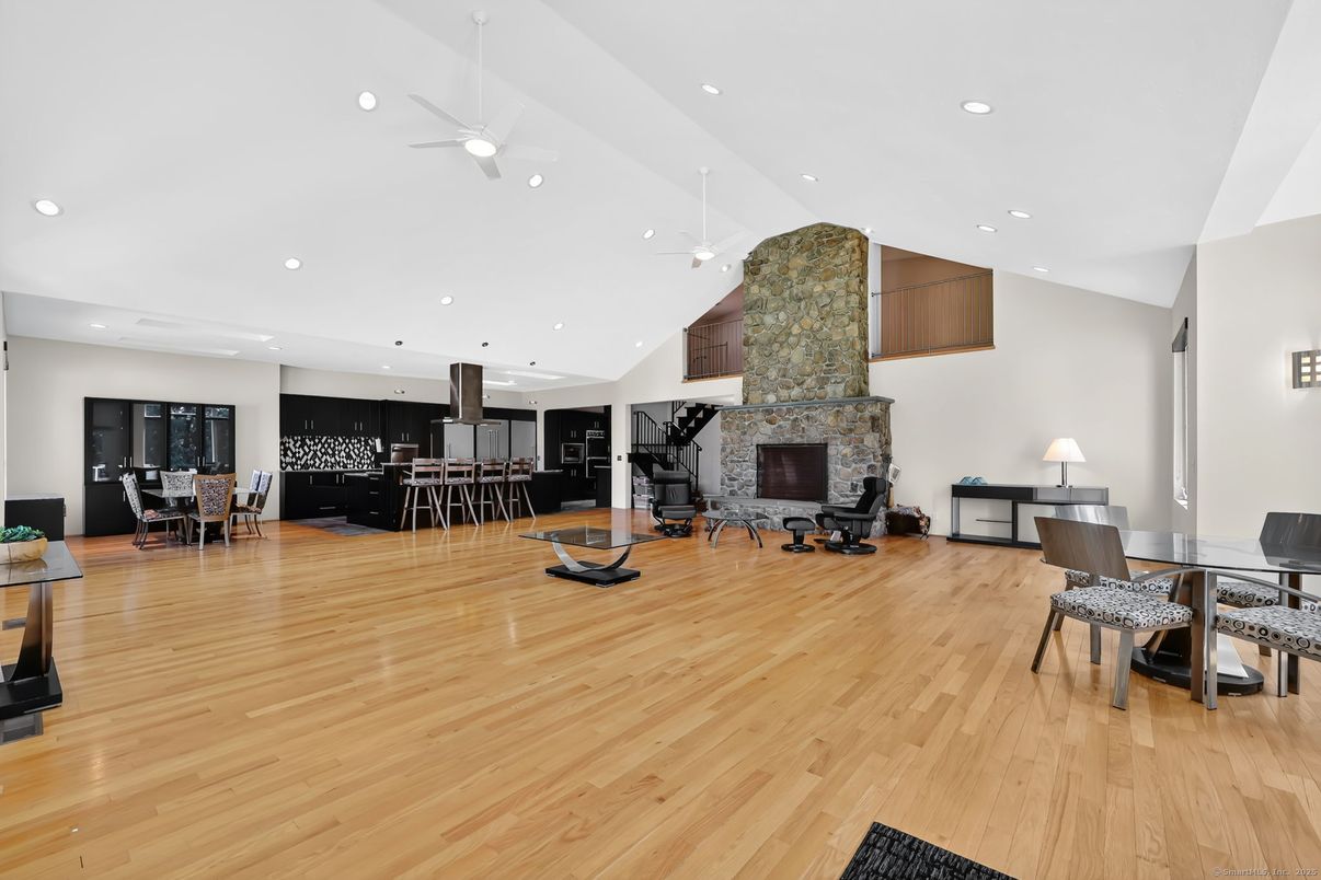 Dining room, Fireplace, Interior, Recessed Lighting, Wood Texture Flooring