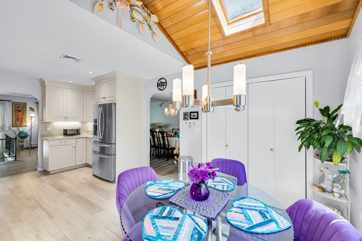 Chandelier, Dining room, Interior, Kitchen, Pendant Lights, Recessed Lighting, Wooden Ceilings, Wood Texture Flooring
