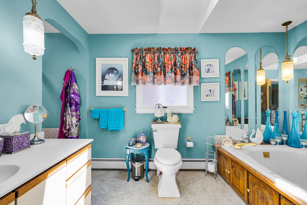 Bathroom, Interior, Pendant Lights
