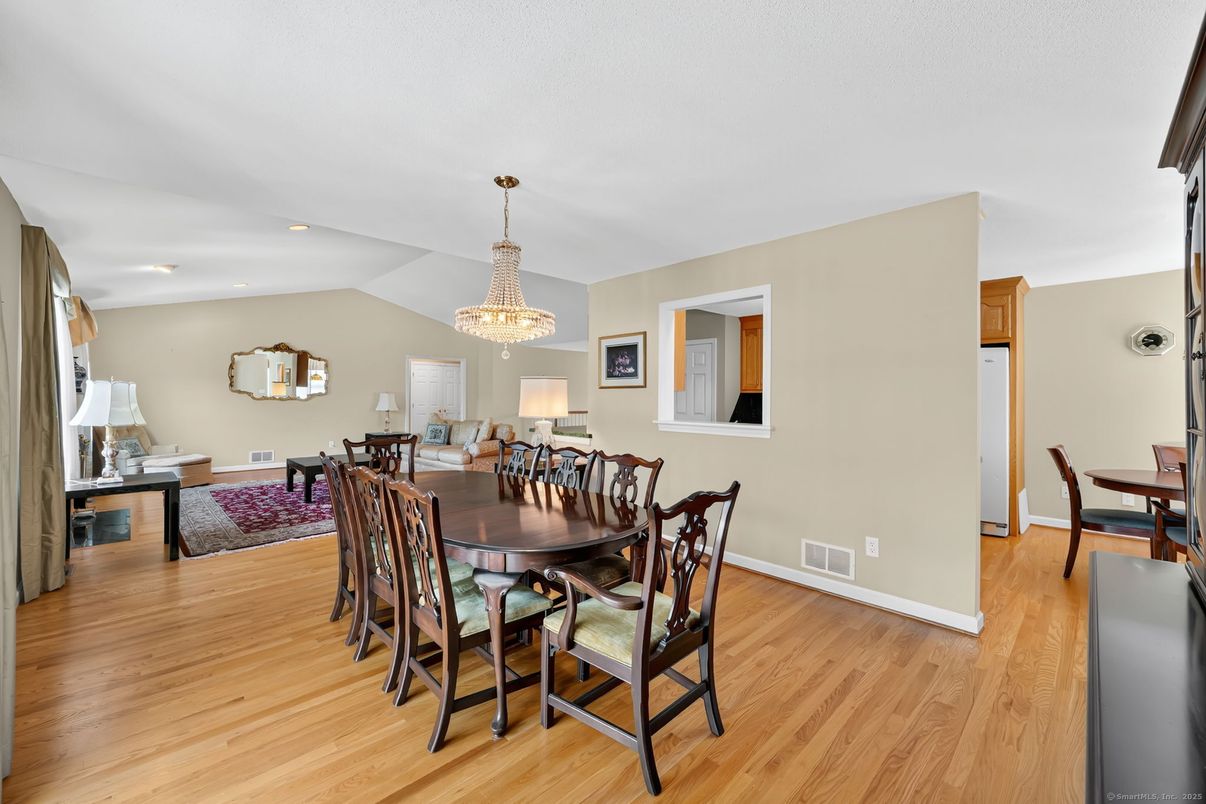 Chandelier, Dining room, Interior, Recessed Lighting, Wood Texture Flooring