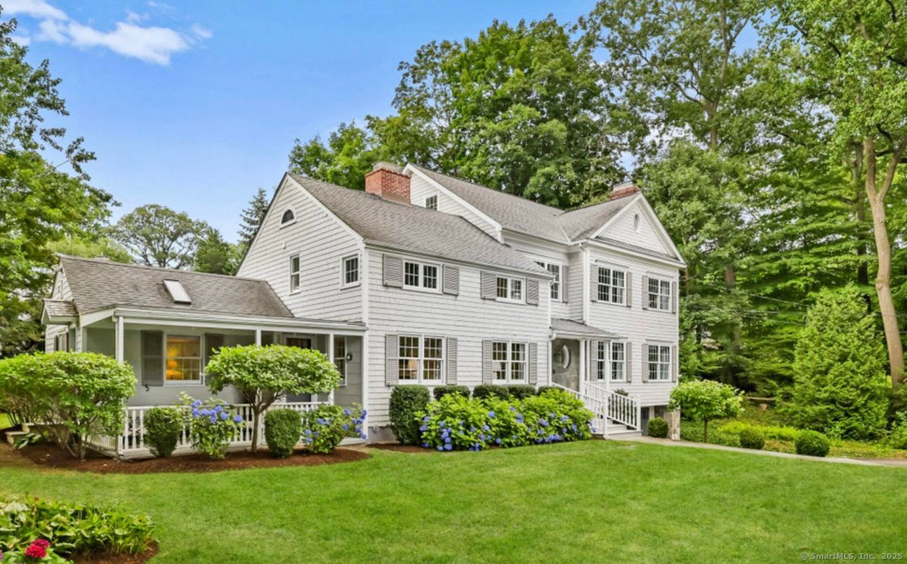 Backyard, Exterior, Facade, Farmhouse