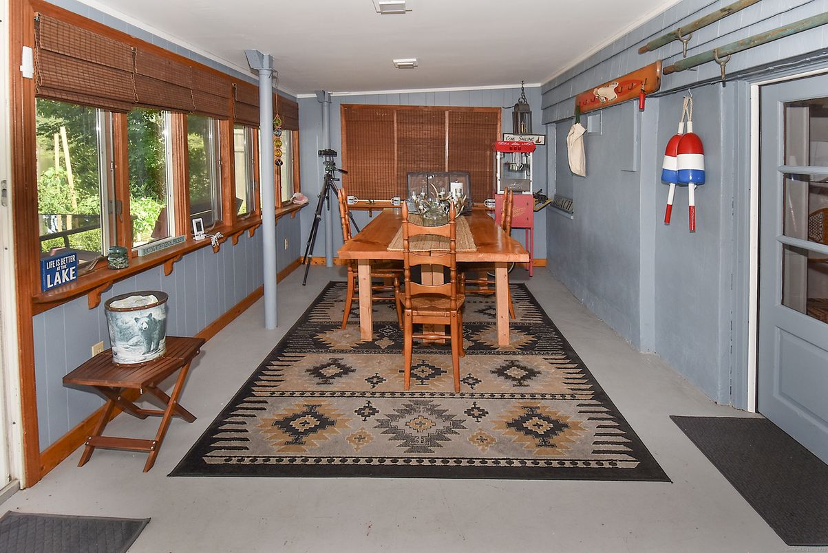 Dining room, Interior