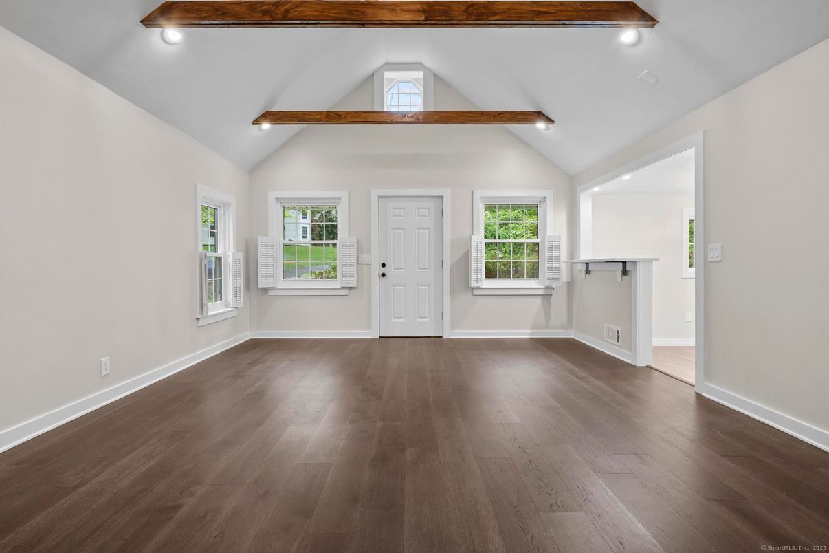 Empty room, Interior, Recessed Lighting, Wooden Beams, Wood Texture Flooring