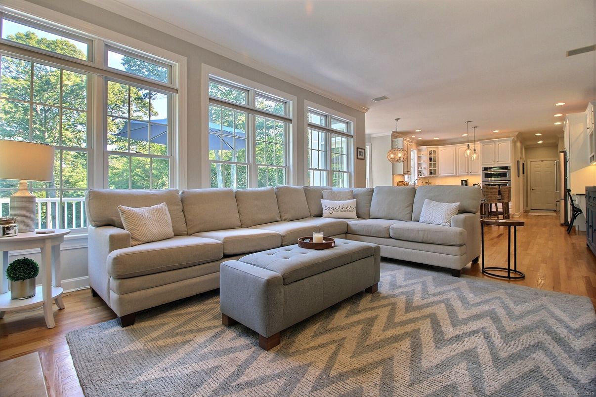 Interior, Kitchen, Living room, Pendant Lights, Recessed Lighting, Wood Texture Flooring