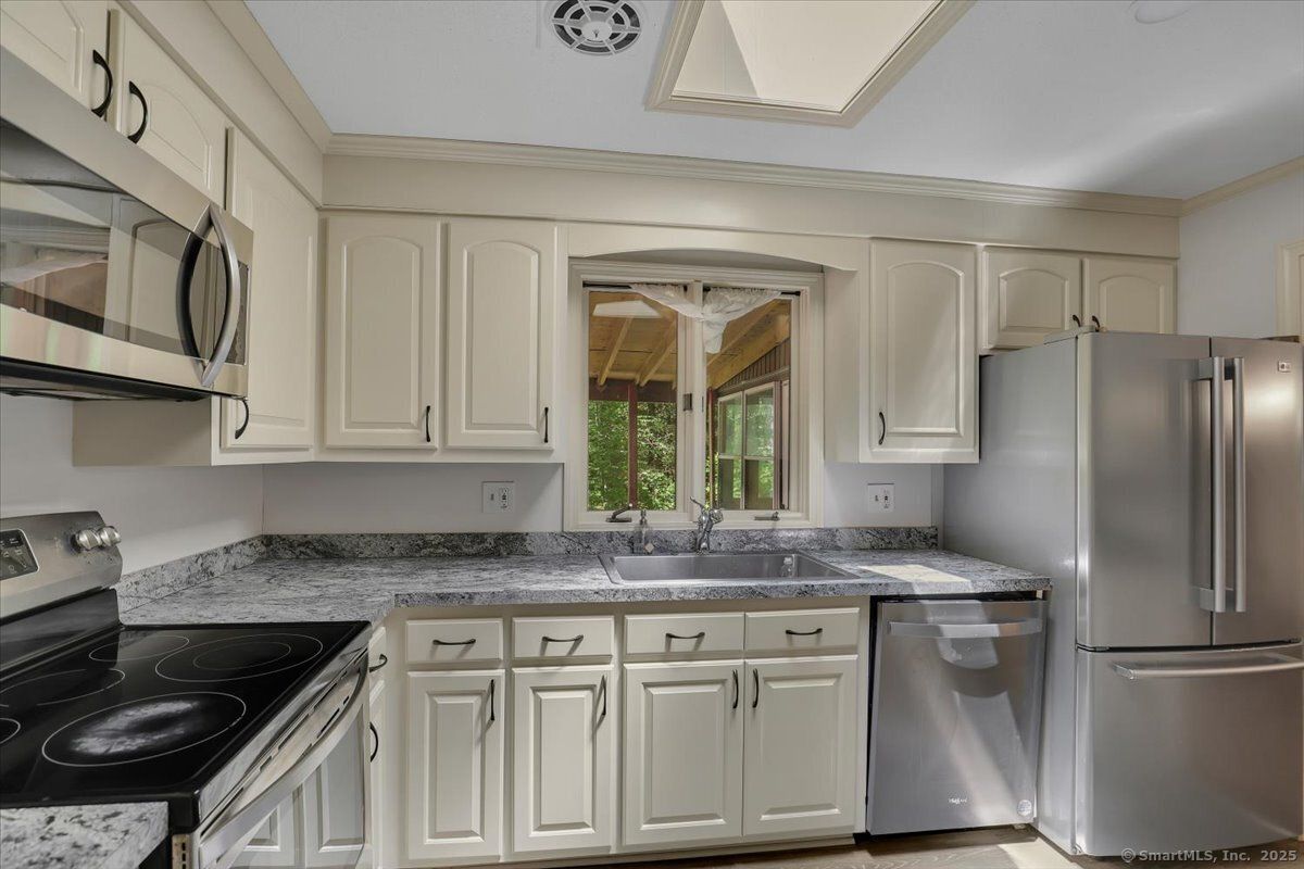 Interior, Kitchen, Stainless Steel Appliances