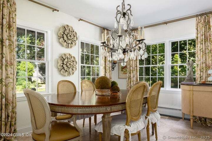 Chandelier, Dining room, Interior