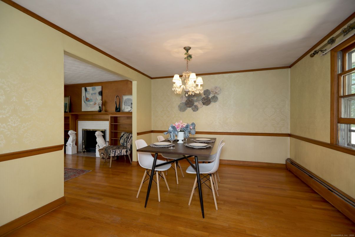 Chandelier, Dining room, Fireplace, Interior, Wood Texture Flooring