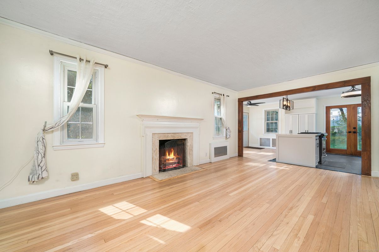 Fireplace, Interior, Pendant Lights, Wood Texture Flooring