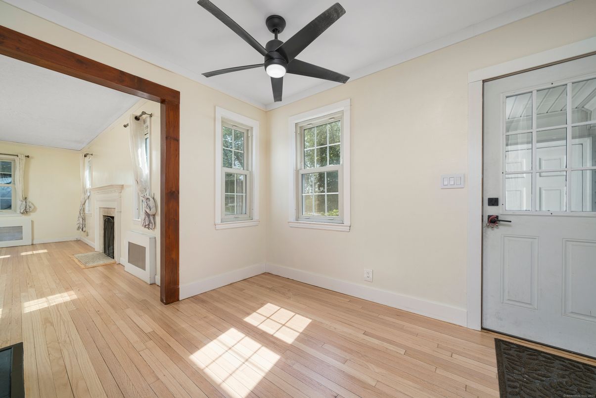 Empty room, Fireplace, Interior, Wood Texture Flooring