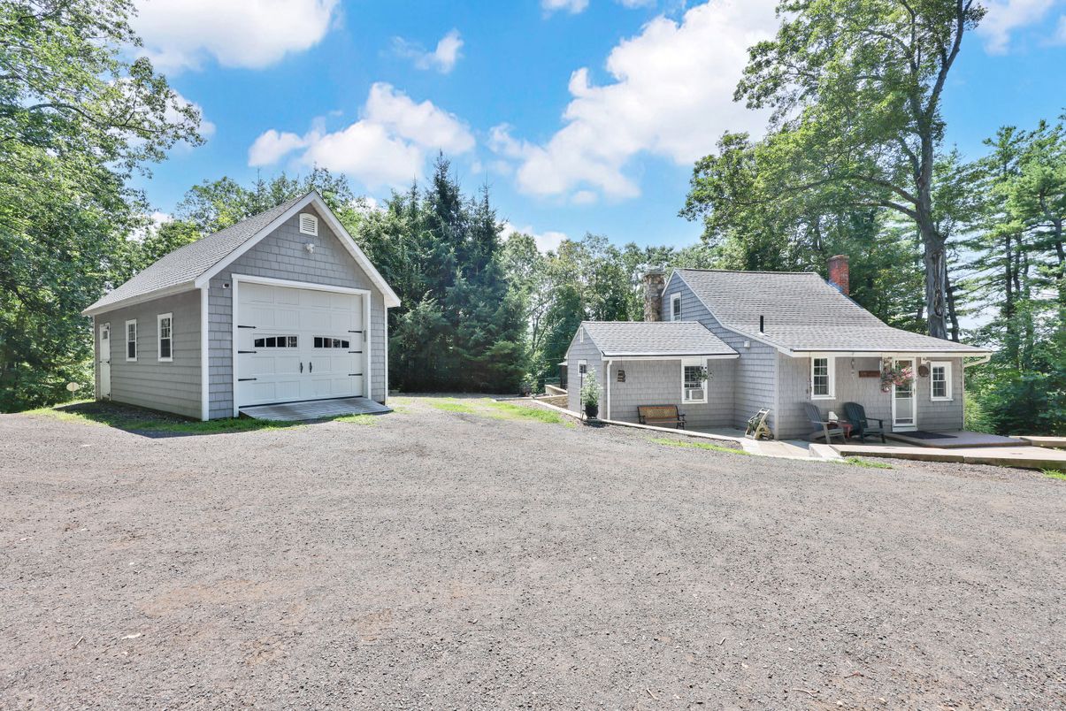 Backyard, Detached Garage, Exterior