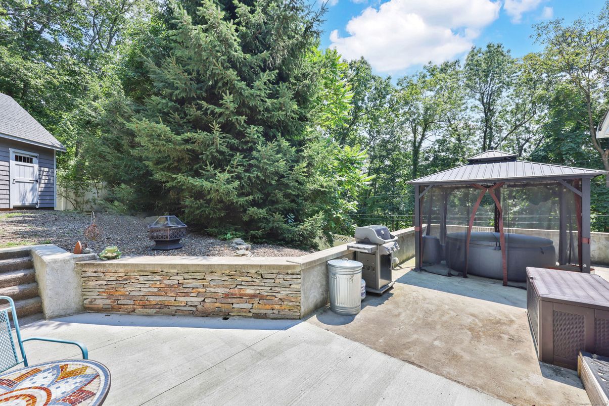 Exterior, Hot Tub