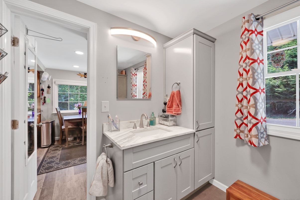 Bathroom, Interior, Recessed Lighting, Wood Texture Flooring