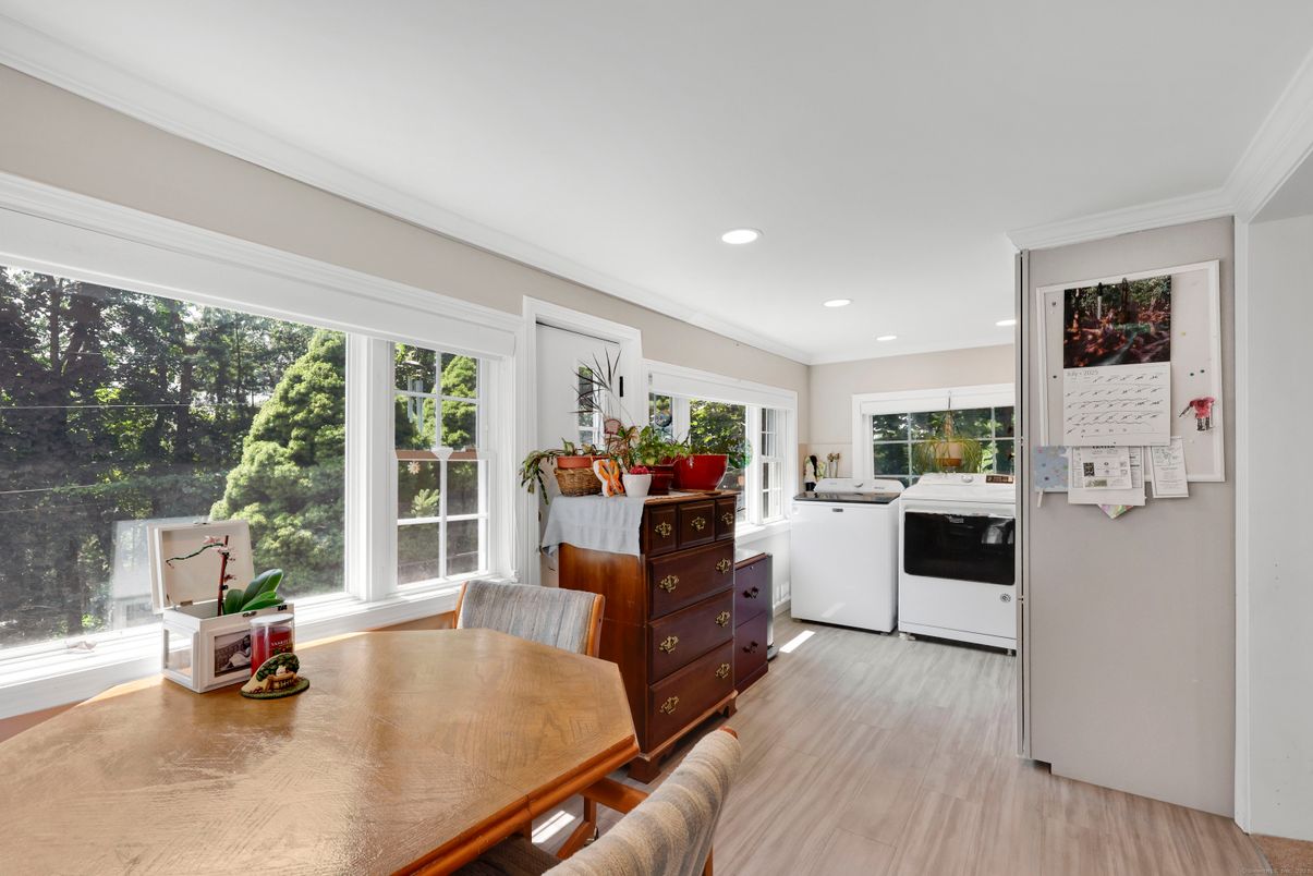 Dining room, Interior, Kitchen, Recessed Lighting, Wood Texture Flooring