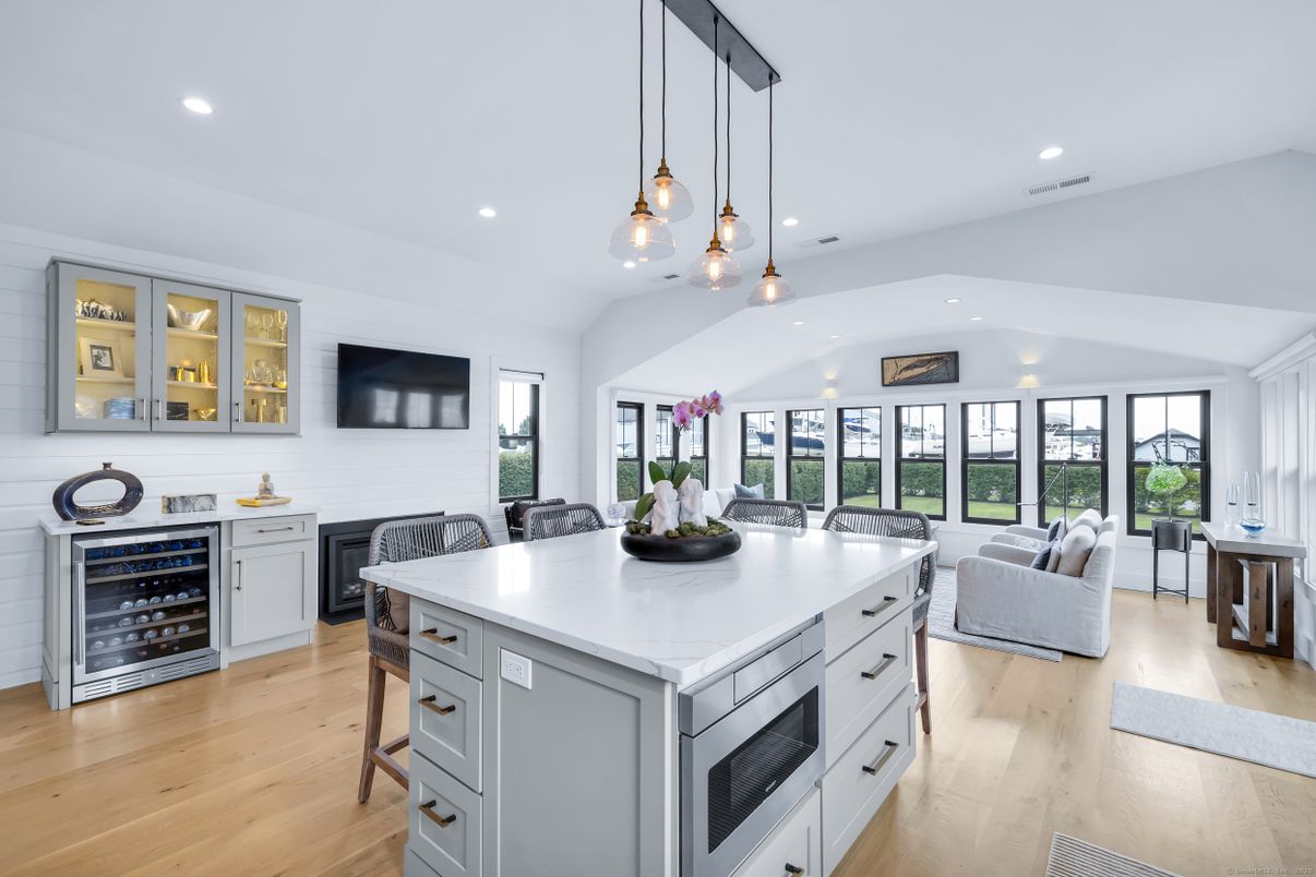 Interior, Kitchen, Living room, Pendant Lights, Recessed Lighting, Wood Texture Flooring
