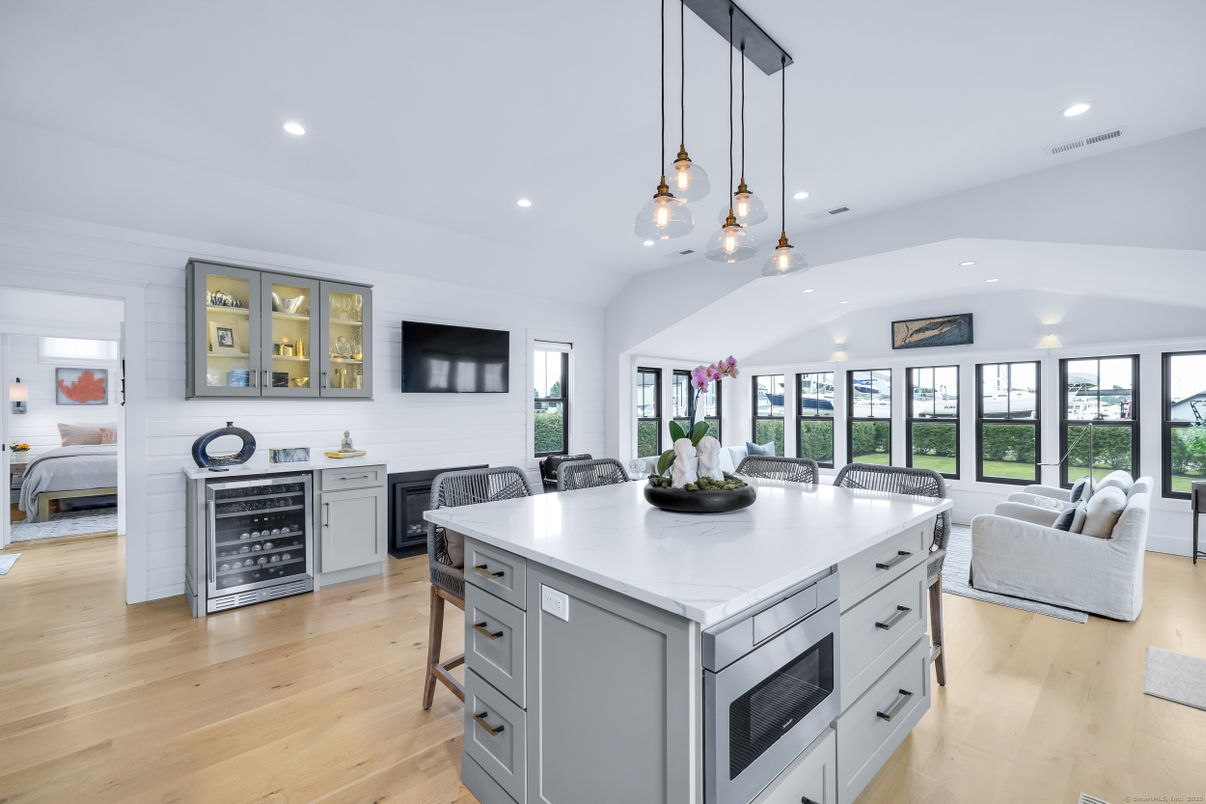 Interior, Kitchen, Living room, Pendant Lights, Recessed Lighting, Wood Texture Flooring
