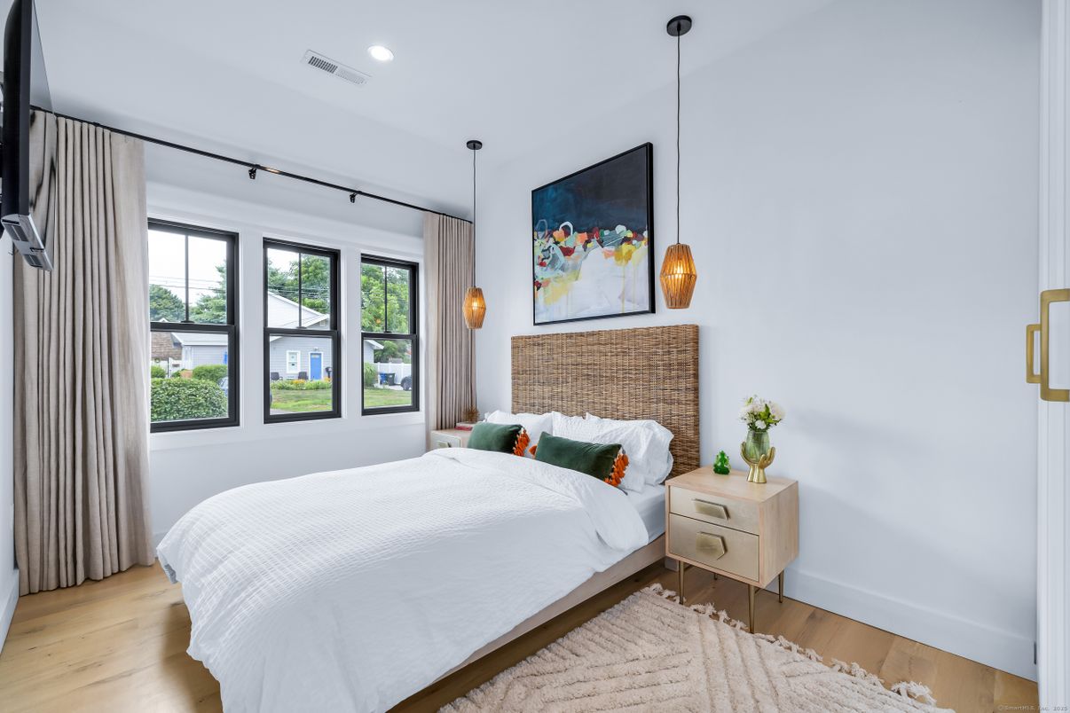Bedroom, Interior, Pendant Lights, Recessed Lighting, Wood Texture Flooring