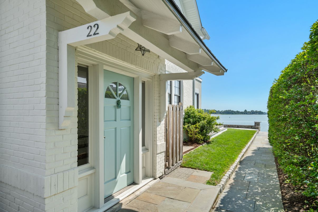 Exterior, Water