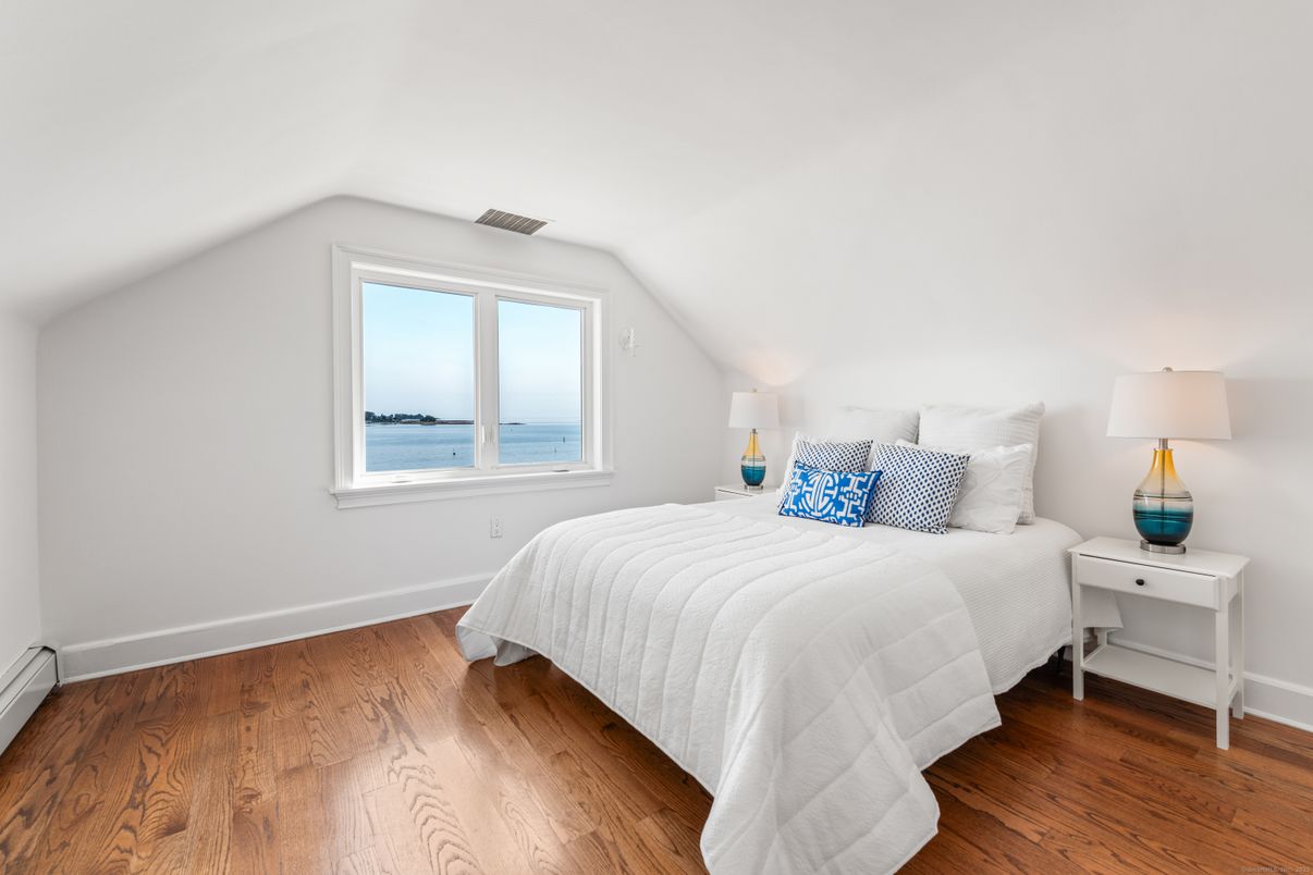 Bedroom, Interior, Water, Wood Texture Flooring