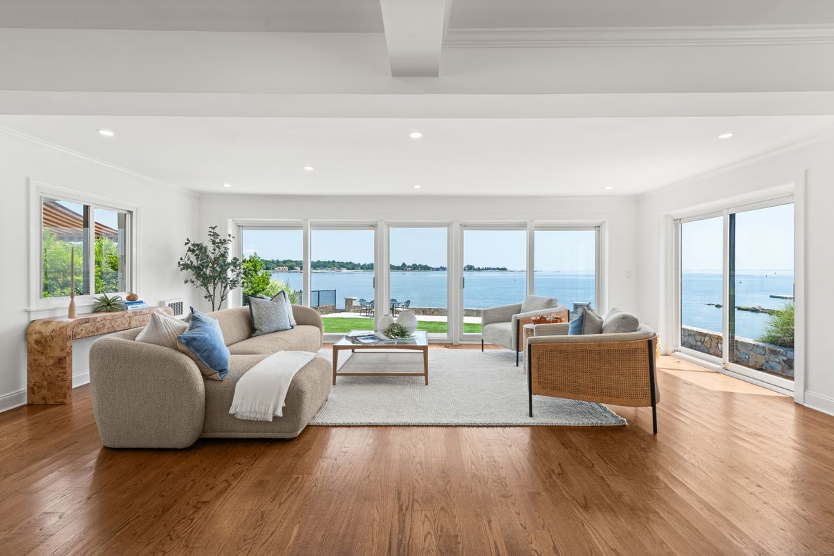 Interior, Living room, Recessed Lighting, Water, Wood Texture Flooring