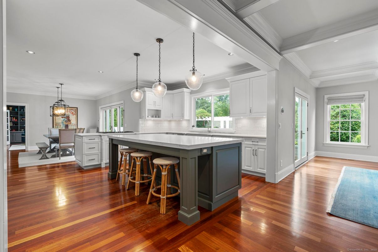 Dining room, Interior, Kitchen, Pendant Lights, Recessed Lighting, Wood Texture Flooring