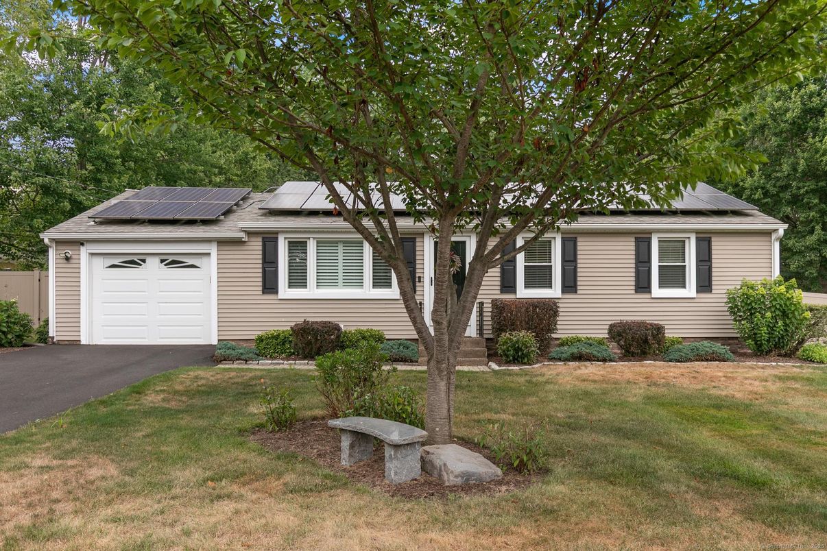 Attached, Exterior, Facade, Solar Panels, Ranch