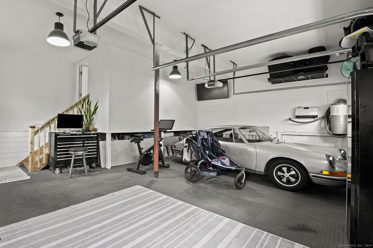 Fitness Equipment, Garage, Interior