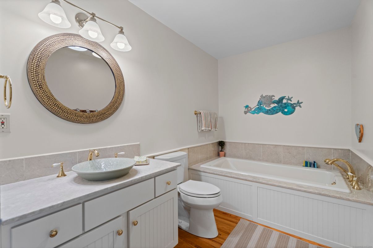 Bathroom, Dual Sink Vanities, Interior, Wood Texture Flooring