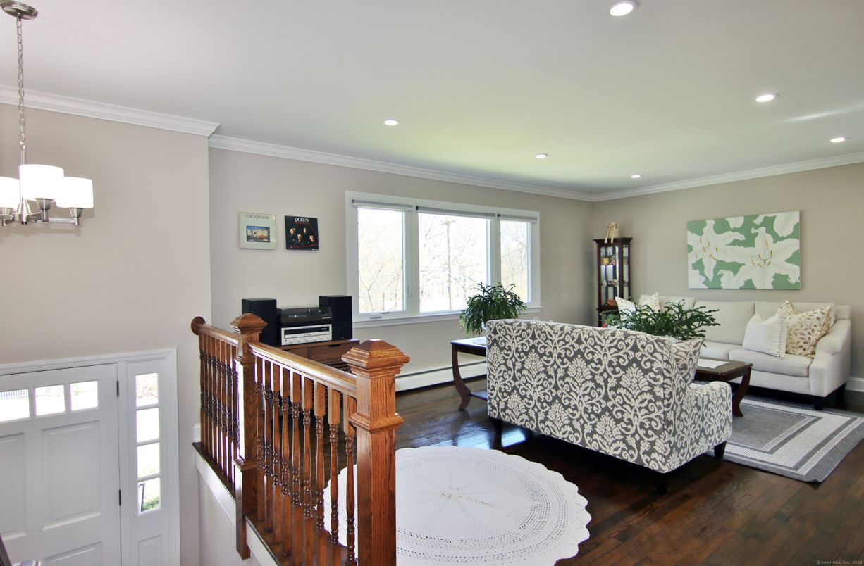 Home Office, Interior, Living room, Recessed Lighting, Wood Texture Flooring