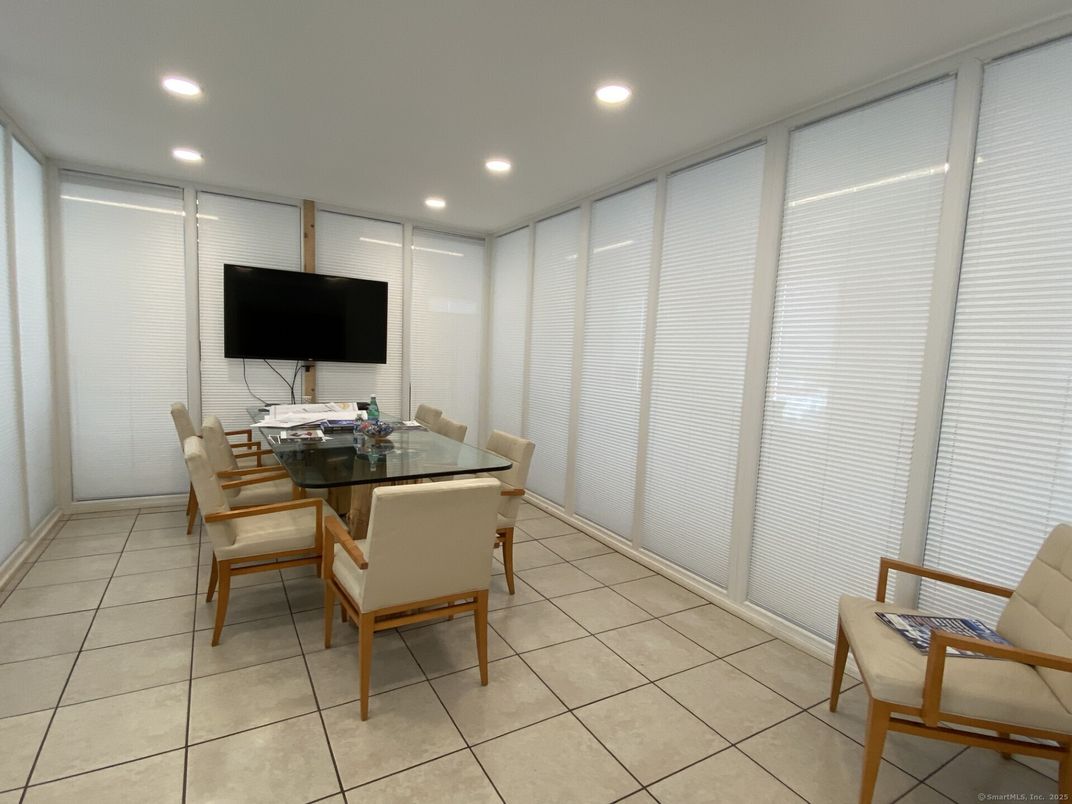 Dining room, Interior, Recessed Lighting