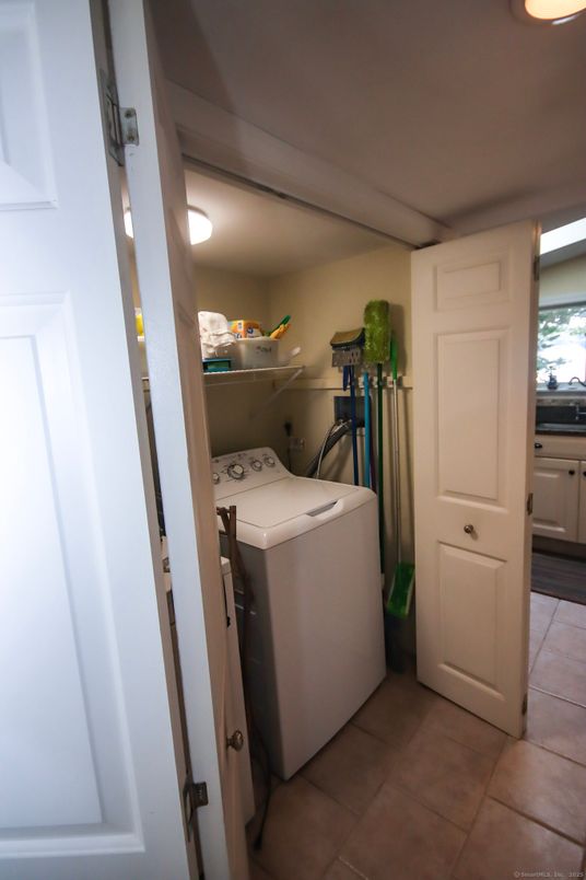 Interior, Utility Closets, Washer