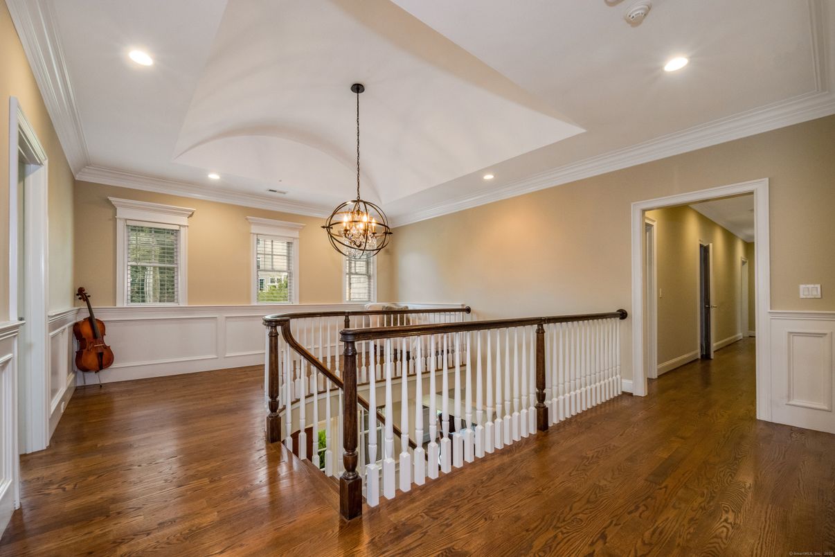 Chandelier, Interior, Recessed Lighting, Wood Texture Flooring