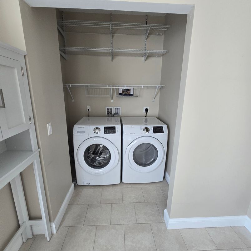 Interior, Washer