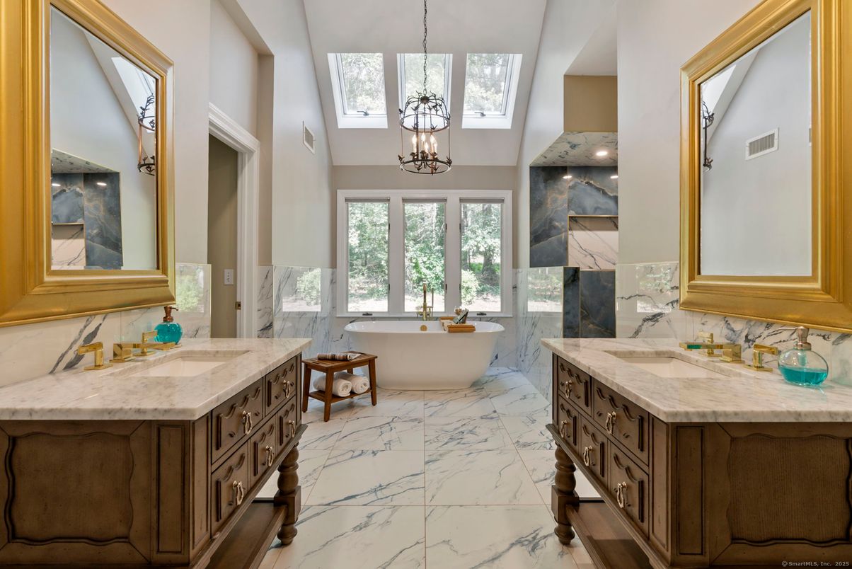 Bathroom, Dual Sink Vanities, Free Standing Baths, Interior, Marble, Pendant Lights