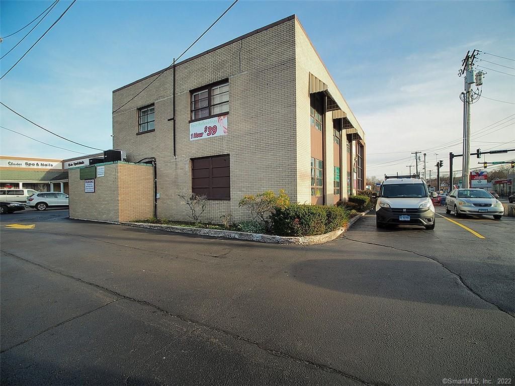 Exterior, Facade, Brick Facade, None
