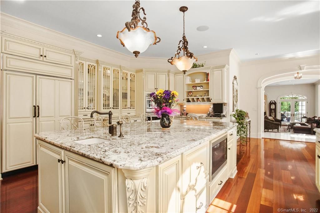 Interior, Kitchen, Living room, Pendant Lights, Recessed Lighting, Wood Texture Flooring