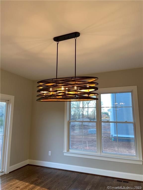 Empty room, Interior, Pendant Lights, Wood Texture Flooring
